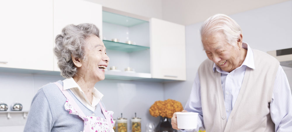 自然な入れ歯で思いっきり笑おう